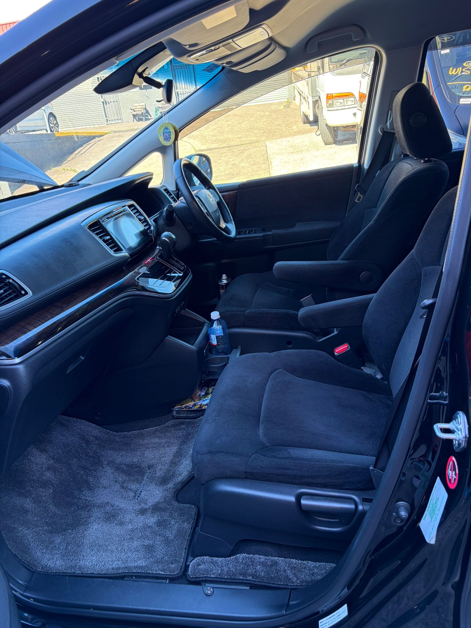 
								Honda Odyssey Hrbrid full									
