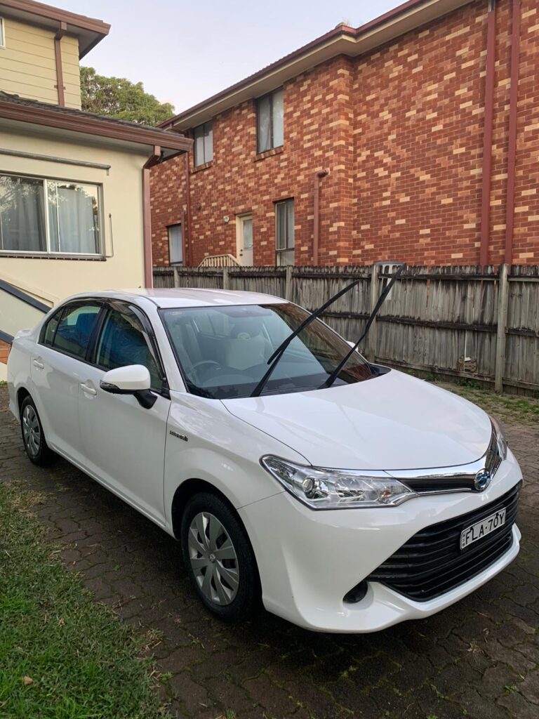 Toyota Corolla Axio Hybrid