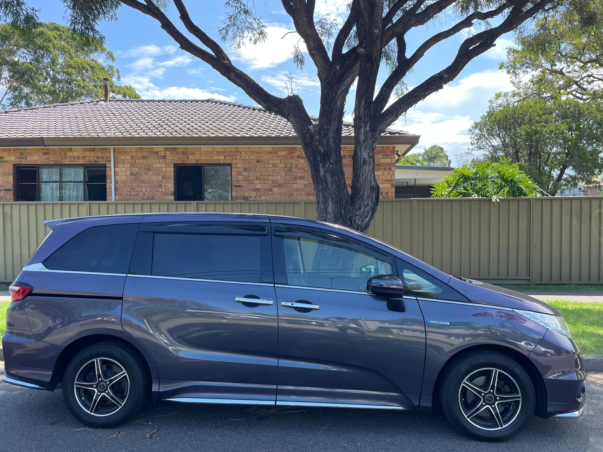 
								Honda Odyssey full									