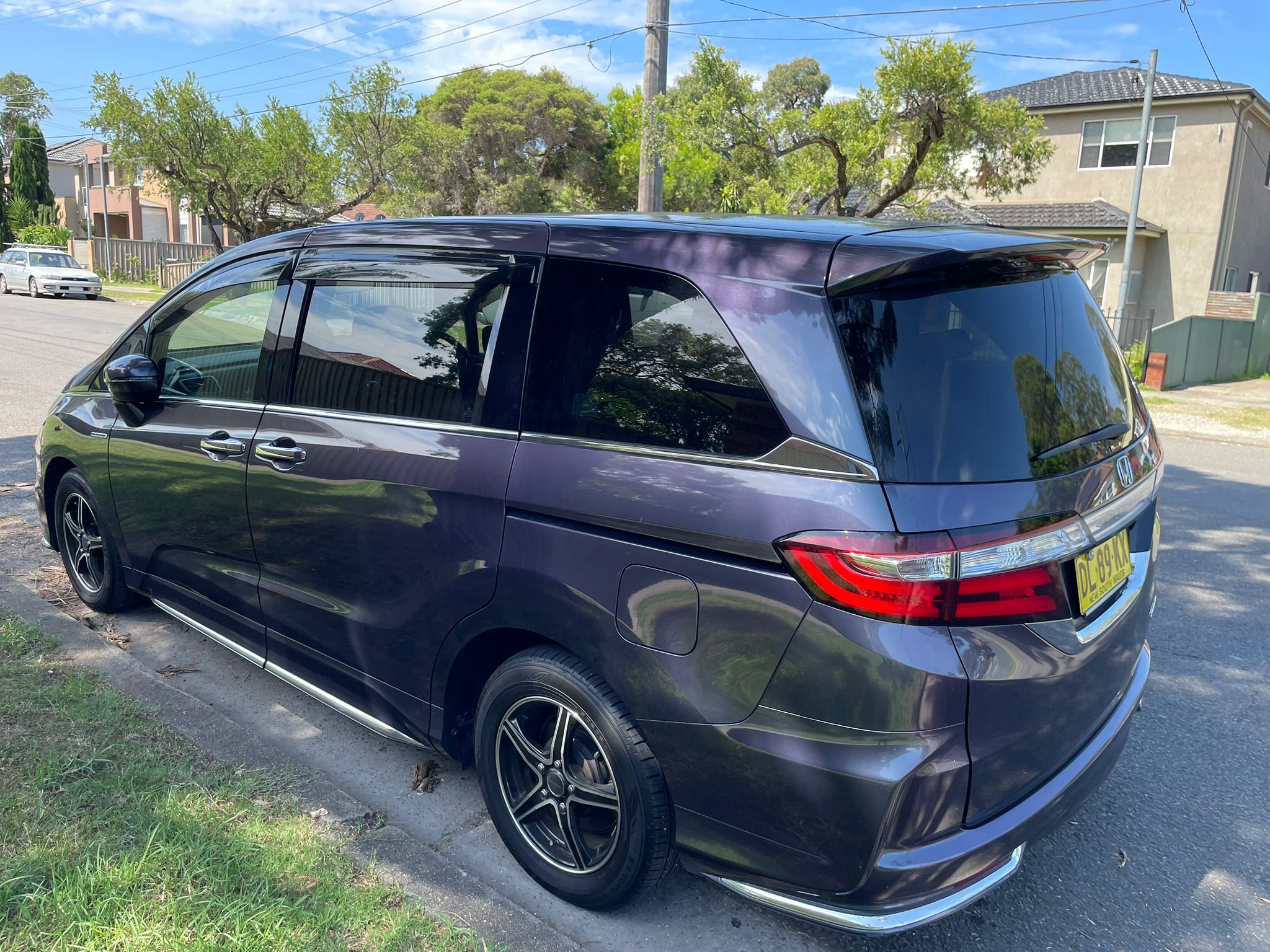 
								Honda Odyssey full									