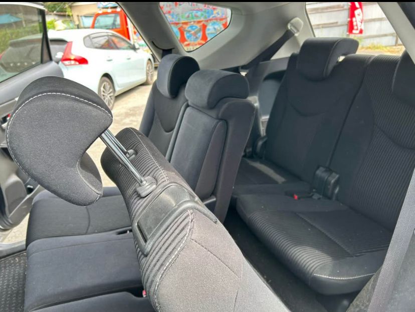
								Toyota Prius/(Alpha) full									