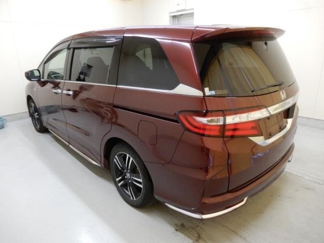 
								Honda Odyssey Hrbrid full									