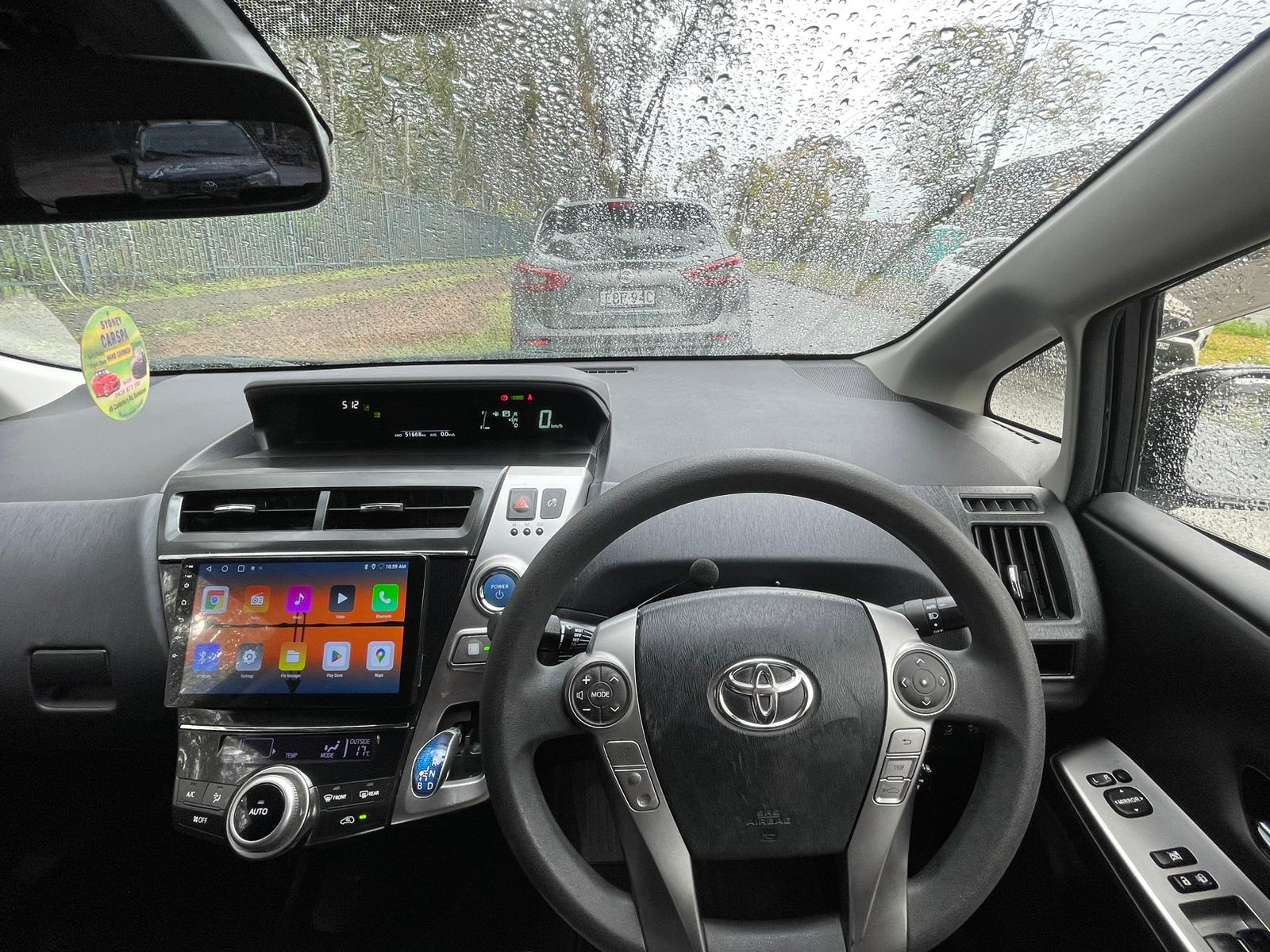 
								Toyota Prius V Alpha full									