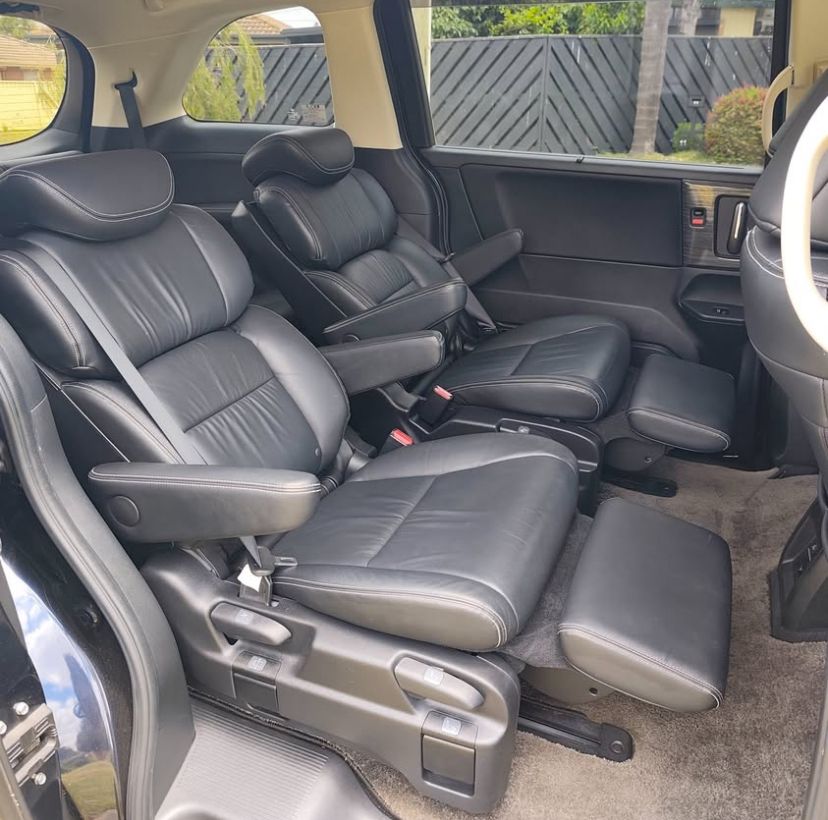 
								Honda(odyssey Absolute S ex package leather) full									