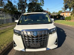 Toyota Alphard AWD Hybrid